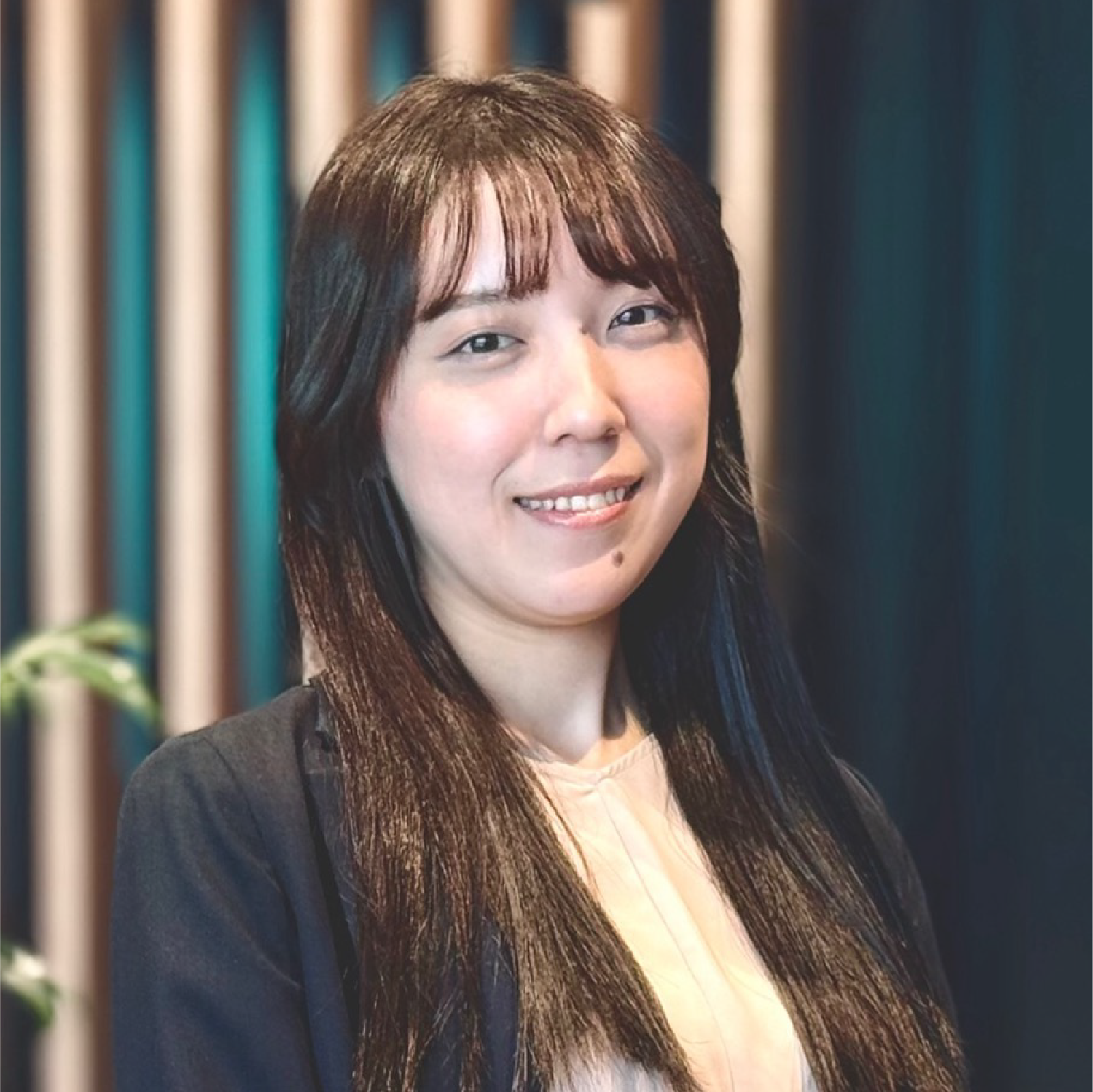 著者 小島真鈴